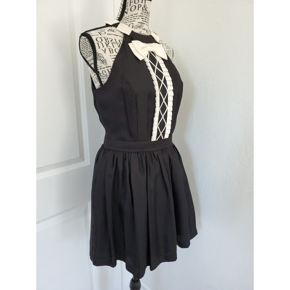 NWT Forever 21 Cirque Fit Flare Mini Dress Size Medium Black White Whimsigoth